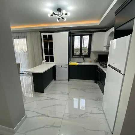 Deniz , Kiraz 빌라